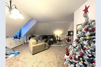 304 Rhodes Place, New Castle, PA 16101 - Photo 8