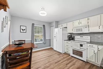 424 Redwood Ct, Ross Twp, PA 15202 - Photo 4