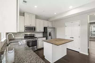 1204 Pointe View Dr, Adams Township, PA 16046 - Photo 12