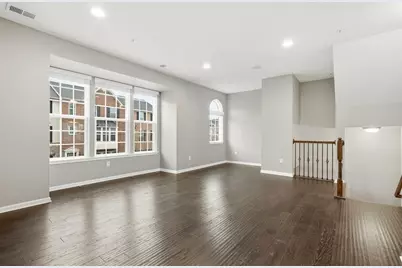 1204 Pointe View Dr, Adams Township, PA 16046 - Photo 4