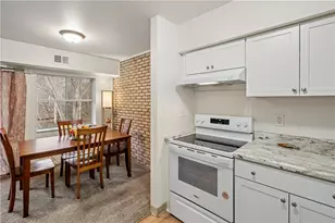 5081 Sanlin Dr, Moon/Crescent Twp, PA 15108 - Photo 10