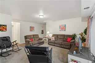 5081 Sanlin Dr, Moon/Crescent Twp, PA 15108 - Photo 4