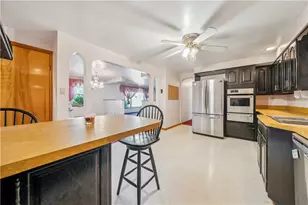 361 Maple Rd, Pittsburgh, PA 15239 - Photo 10