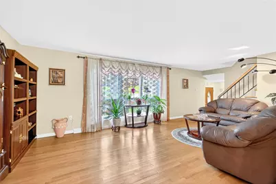 8576 W Barkhurst Dr, Pittsburgh, PA 15237 - Photo 14