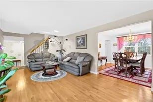 8576 W Barkhurst Dr, Pittsburgh, PA 15237 - Photo 16