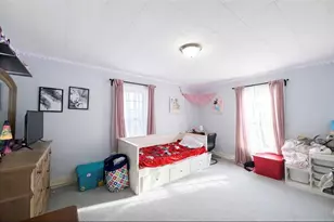 329 New Castle St, Slippery Rock, PA 16057 - Photo 8