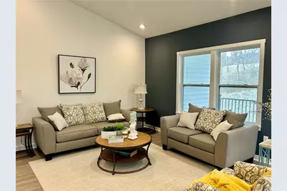 1002 Whistler Way, Adams Township, PA 16046 - Photo 8