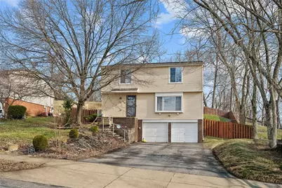 428 Scottsdale Dr, Coraopolis, PA 15108 - Photo 2