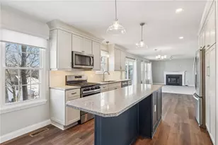 535 Pine Bluff Dr, Adams Township, PA 16046 - Photo 8