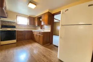 333 Elmbrook Ln, Scott Township, PA 15243 - Photo 6