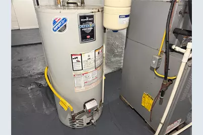 1137 Taylor Ave, New Kensington, PA 15068 - Photo 18