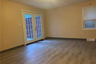 275 N Franklin St, Washington, PA 15301 - Photo 2