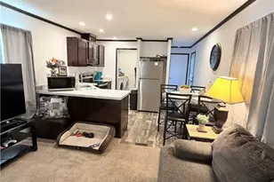 27 Manor Dr, Smith Township, PA 15019 - Photo 6