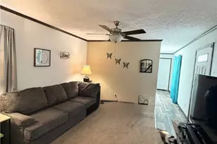 27 Manor Dr, Smith Township, PA 15019 - Photo 4