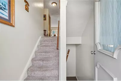 11 McKinley Square, Coraopolis, PA 15108 - Photo 2