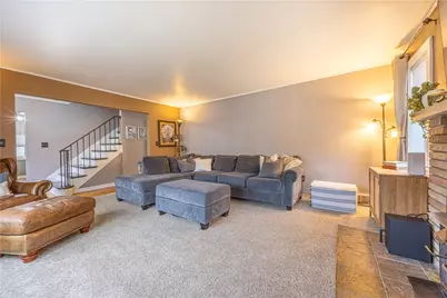 63 Evergreen Ter, Uniontown, PA 15401 - Photo 4