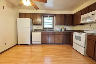 419 E Fairmont Ave, New Castle, PA 16105 - Photo 4