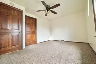 419 E Fairmont Ave, New Castle, PA 16105 - Photo 10