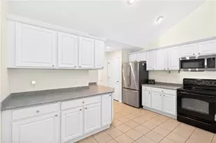 542 Fair Meadow Dr, Chartiers, PA 15301 - Photo 14