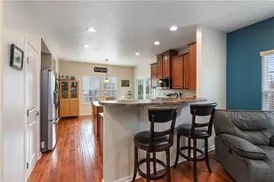 1026 Windance Dr, Cecil, PA 15057 - Photo 6