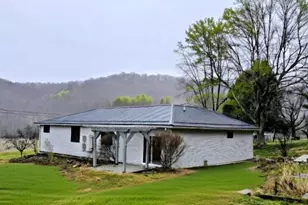 916 Indiana Ave Ext, Avonmore, PA 15618 - Photo 2