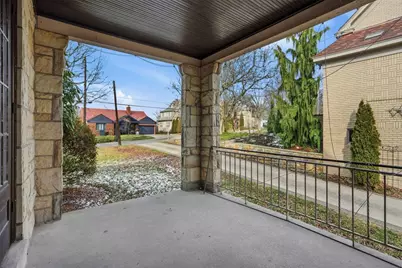 81 Longuevue Dr, Pittsburgh, PA 15228 - Photo 4