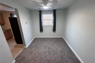 530 Maytide St, Pittsburgh, PA 15227 - Photo 6