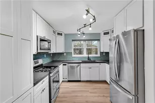 138 Sunset Ln, Center Township, PA 15001 - Photo 8