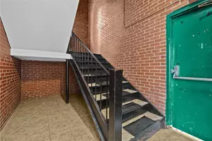 910 E Maiden St, Washington, PA 15301 - Photo 20
