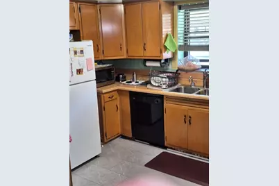 705 Broadway Ave, Stowe Township, PA 15136 - Photo 10