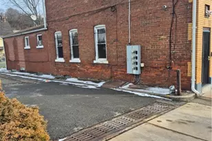 648 Broadway Ave, Stowe Township, PA 15136 - Photo 1