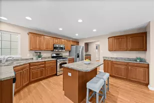 246 Maple Ridge Dr, Canonsburg, PA 15317 - Photo 16