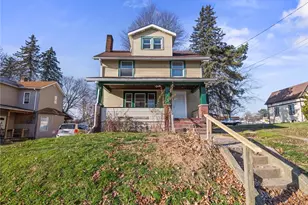 36 Wengler Ave, Sharon, PA 16146 - Photo 2