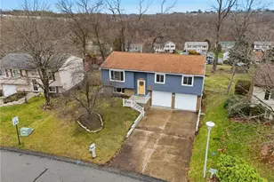 2289 Chapparal Dr, Pittsburgh, PA 15239 - Photo 2