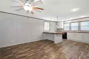 2 Round Top Dr, Finleyville, PA 15332 - Photo 4