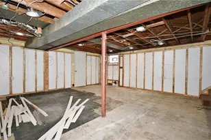 3238 Overlook Dr, Liberty Boro, PA 15133 - Photo 24