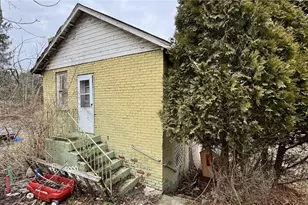 1437 Crawford St, North Fayette, PA 15126 - Photo 14