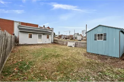 744 Lincoln Ave, Springdale Boro, PA 15144 - Photo 2