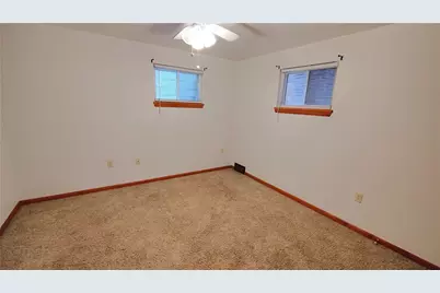 8-10 Pointview Rd, Pittsburgh, PA 15227 - Photo 26