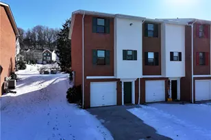 182 Woodhaven Dr, Seven Fields Boro, PA 16046 - Photo 2