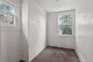 2349 Hazelton St, Pittsburgh, PA 15214 - Photo 10