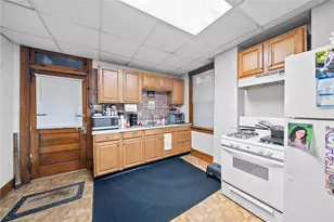 2208 Duss Ave, Ambridge, PA 15003 - Photo 10