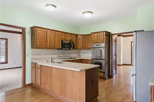 2478 Matterhorn Dr, Pittsburgh, PA 15090 - Photo 22