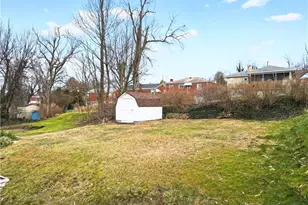 811 Everglade Dr, Elizabeth Twp/Boro, PA 15135 - Photo 36