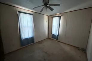 412 5th St, Clairton, PA 15025 - Photo 8