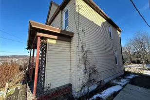 412 5th St, Clairton, PA 15025 - Photo 2