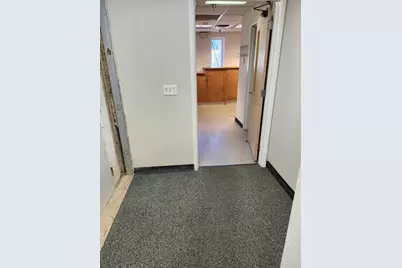 451 Rochester Rd, Ross Twp, PA 15237 - Photo 8