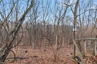 1633 Carmella Dr, Pittsburgh, PA 15227 - Photo 24