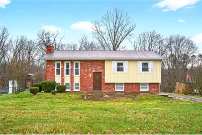 113 Redbud Dr, Chippewa Township, PA 15010 - Photo 2