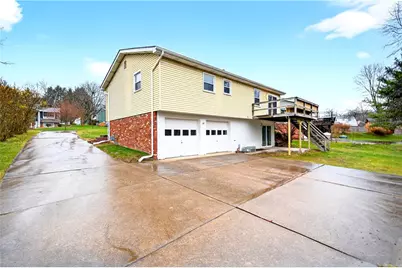 113 Redbud Dr, Chippewa Township, PA 15010 - Photo 6